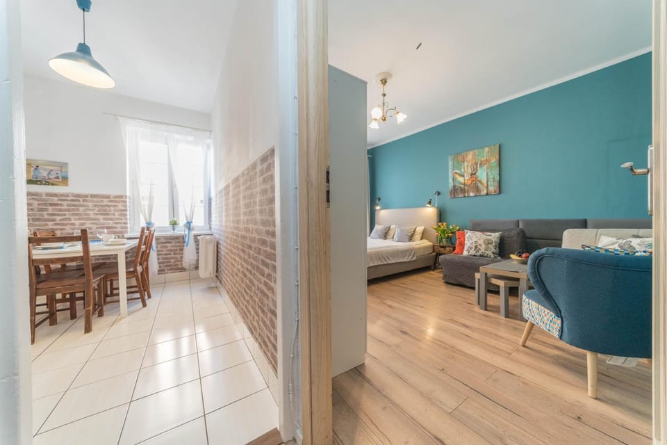 Bed, Seating area, Dining area, Bedroom, kitchen