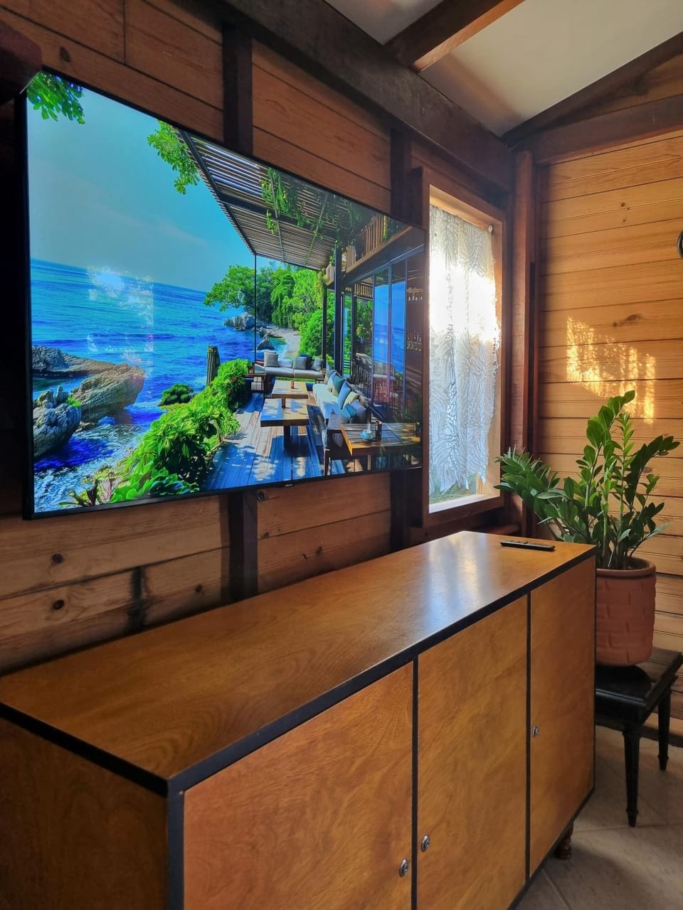 Communal lounge/ TV room, TV and multimedia