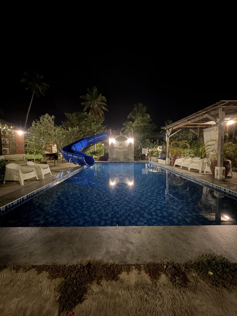 Property building, Swimming pool