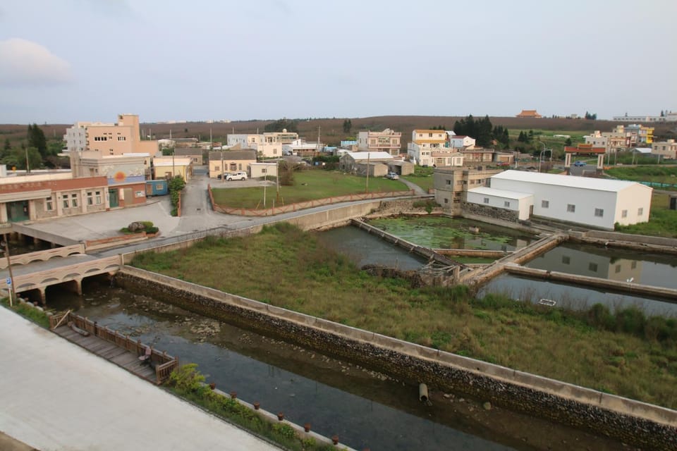 Nearby landmark, Off site, Neighbourhood, Natural landscape
