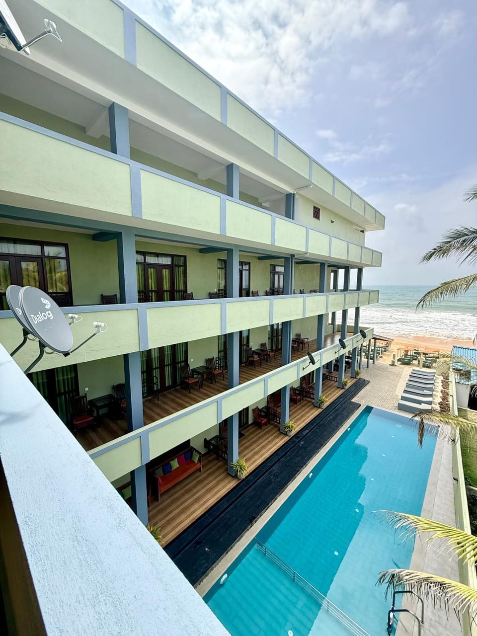 Serenade Beach Hotel Bed and Breakfast in Hikkaduwa