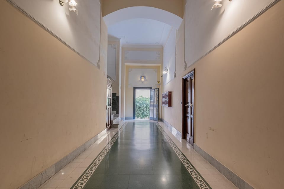Inner courtyard view