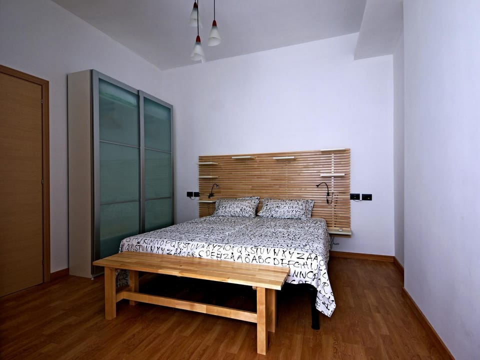 Bed, Photo of the whole room, Bedroom, wardrobe