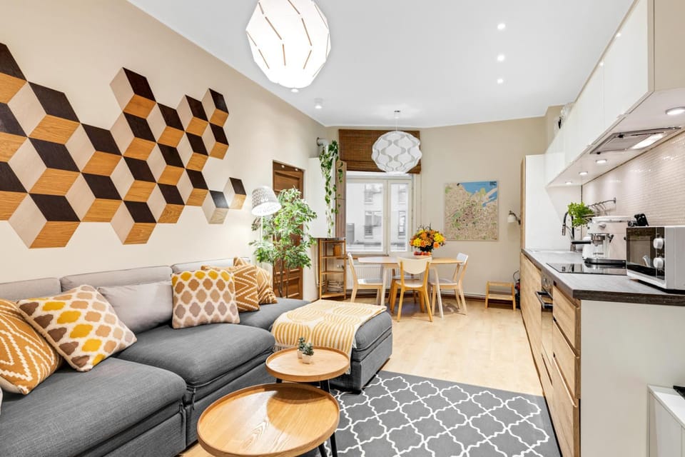 Kitchen or kitchenette, Living room, Seating area, Dining area, kitchen, air conditioner