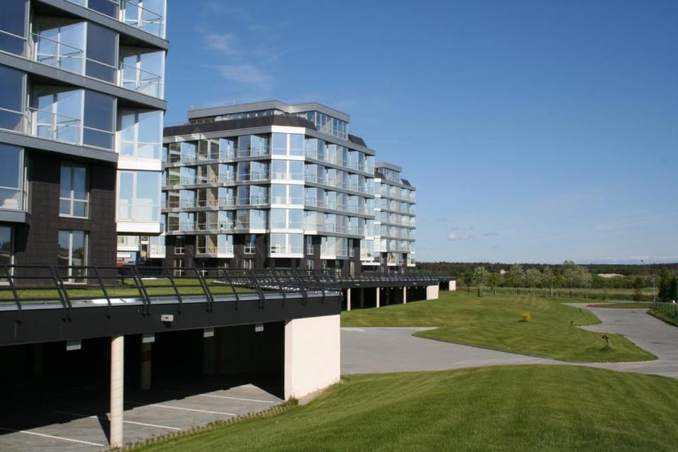 Neighbourhood, Garden