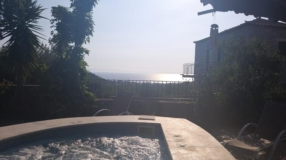 View (from property/room), Garden view, Pool view