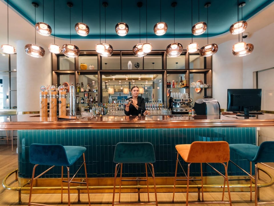Lounge or bar