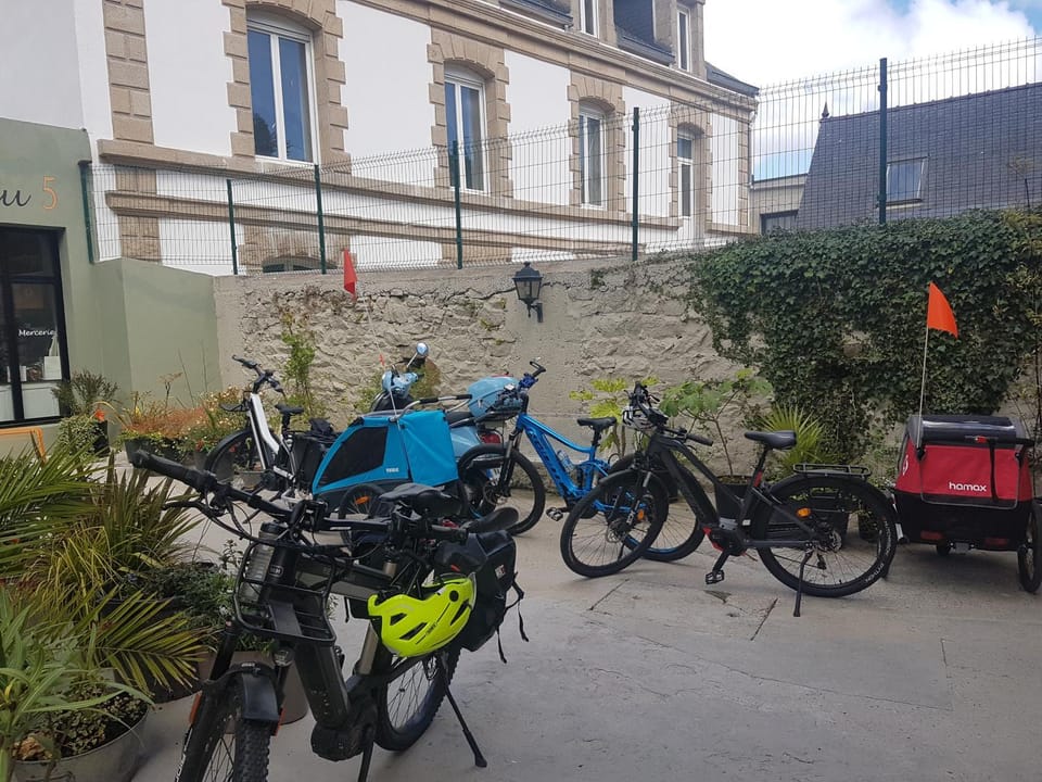 Property building, Cycling