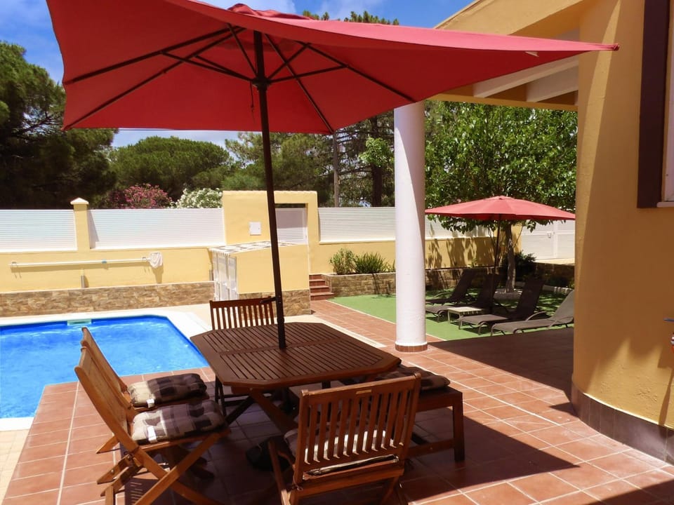 Off site, Balcony/Terrace, Garden view, Pool view