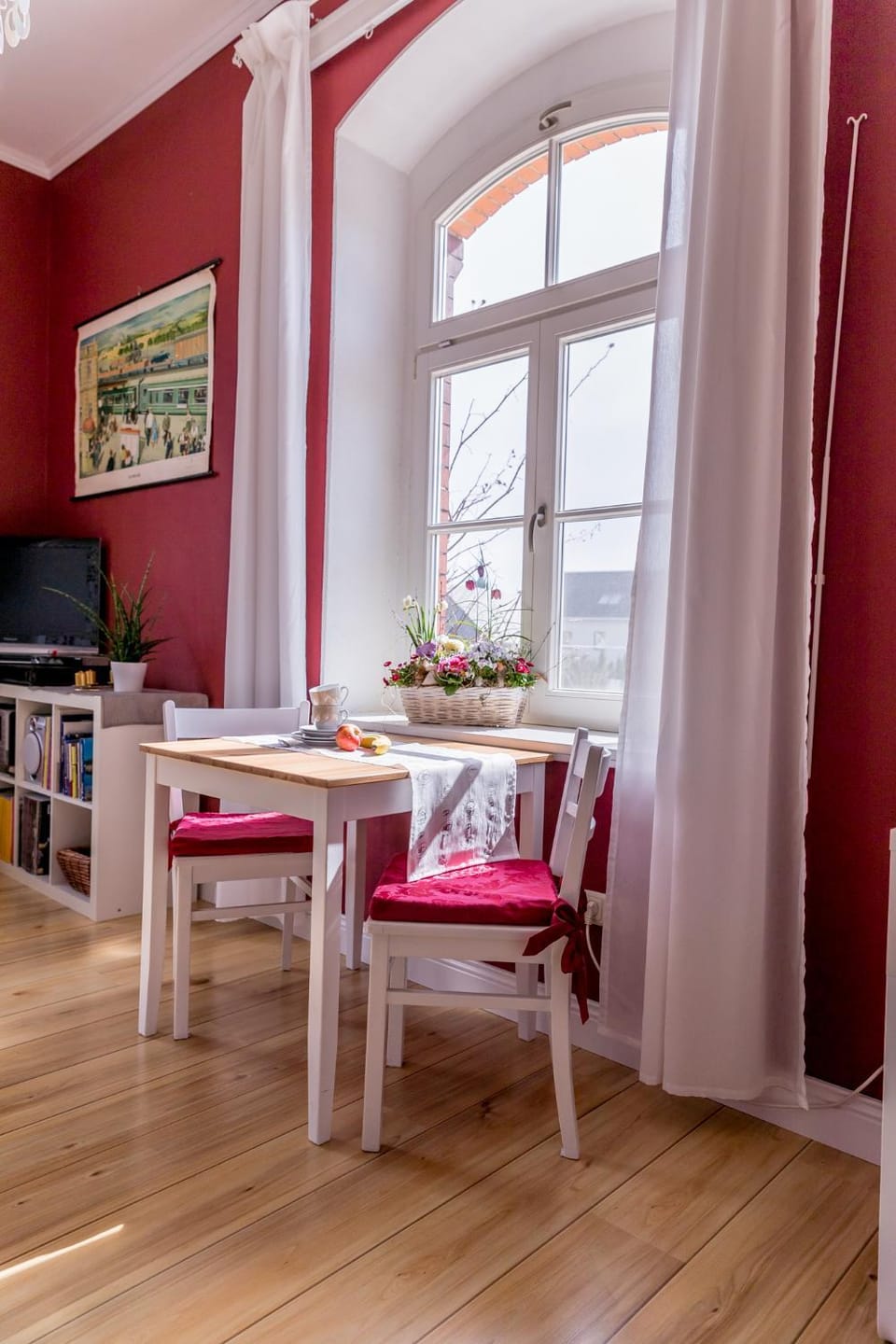 Living room, Dining area