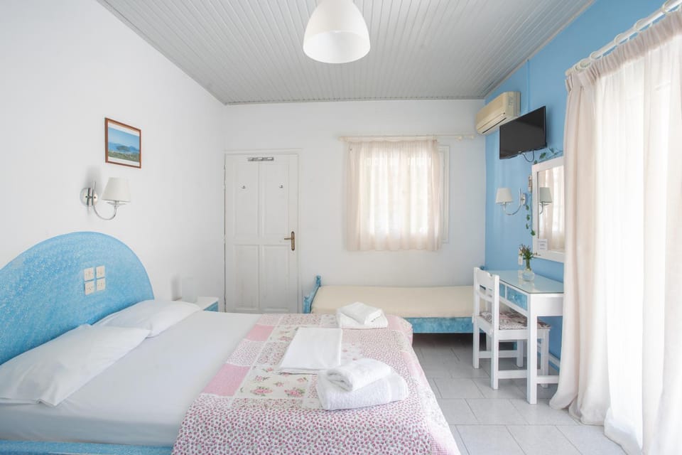 Blue White House Apartment in Lefkada, Lefkada Municipality, Greece