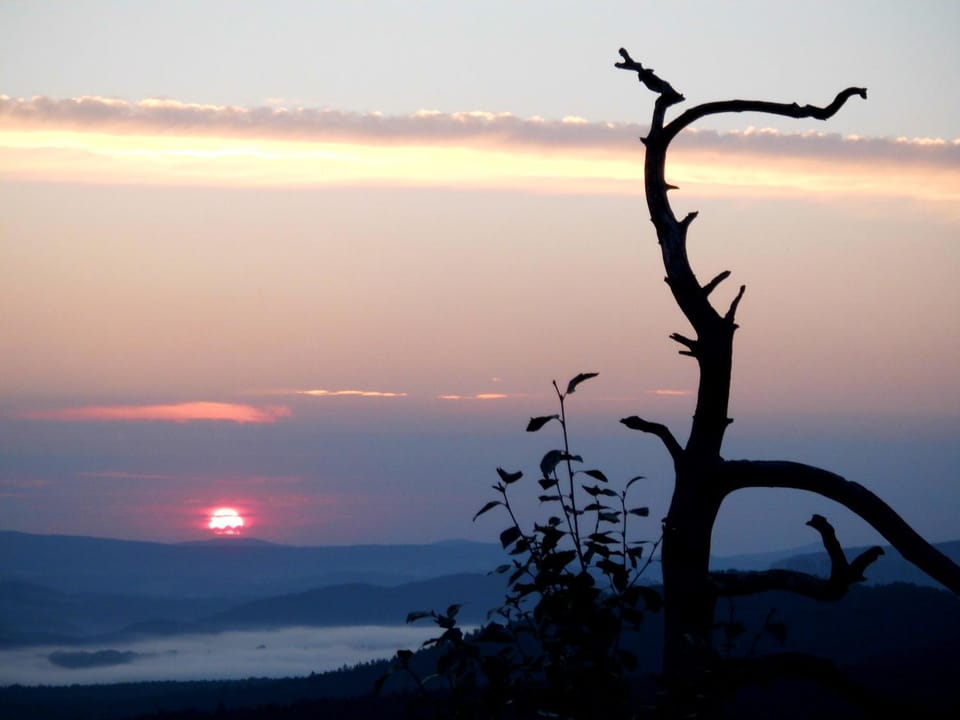 Nearby landmark, Off site, Summer, Sunrise