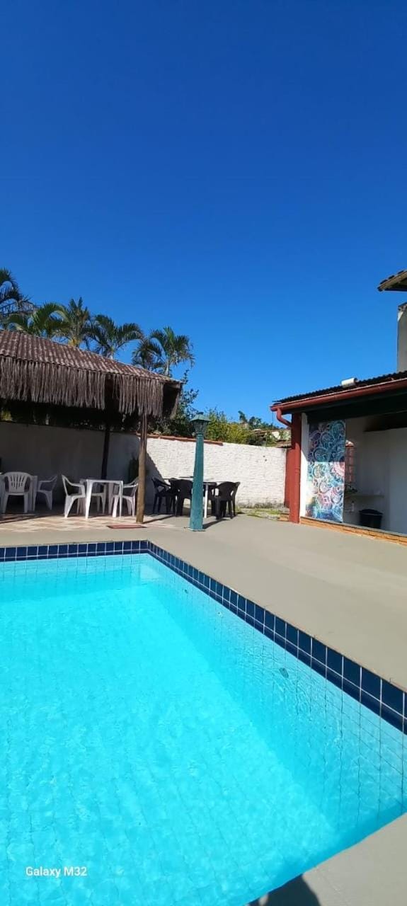 Day, Swimming pool