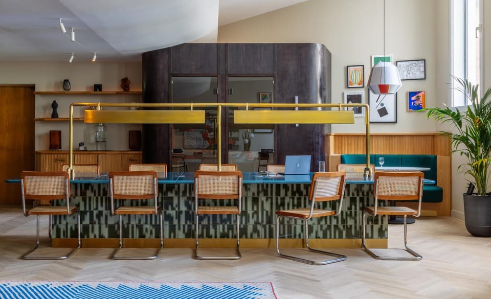 Lounge or bar