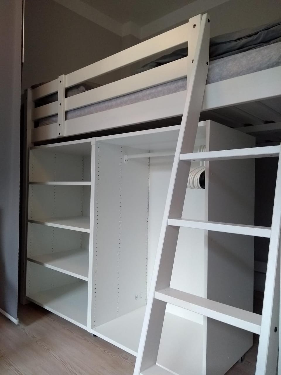 bunk bed