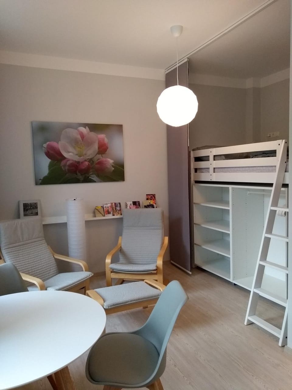 Seating area, Dining area, Bedroom