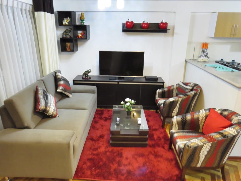Communal lounge/ TV room