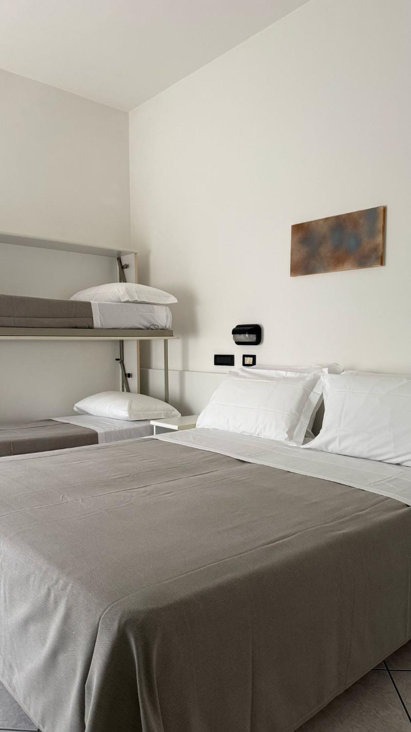 Hotel Ambassador Room Only - Self Check-in Bed and Breakfast in Cattolica