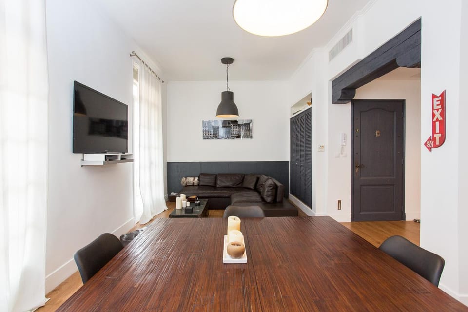 TV and multimedia, Living room, Dining area