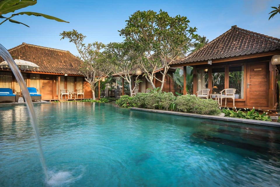 Property building, Swimming pool