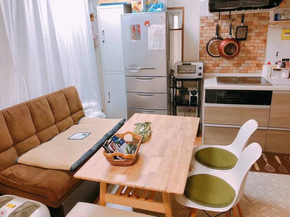 Ryokoheya Hankyukan House in Osaka