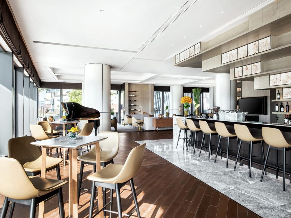 Lounge or bar