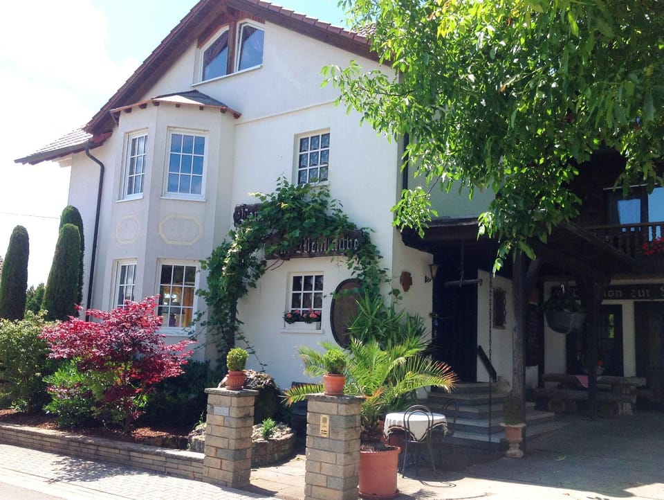 Property building, Facade/entrance