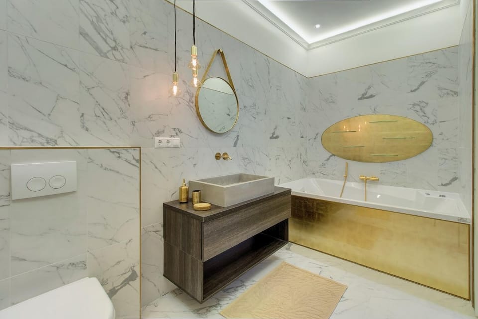 Day, Winter, Bathroom, On site