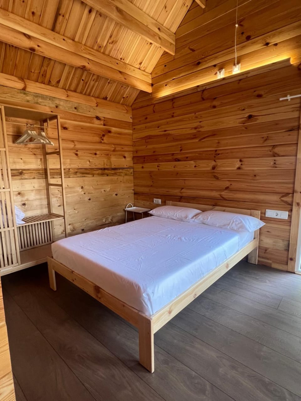 Càmping l'Alguer Campground/ 
RV Resort in Garrotxa