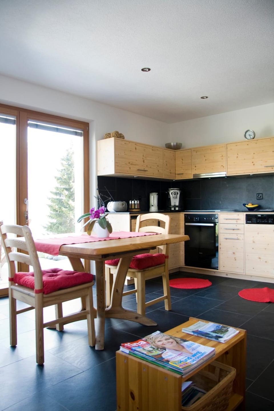 Decorative detail, Dining area