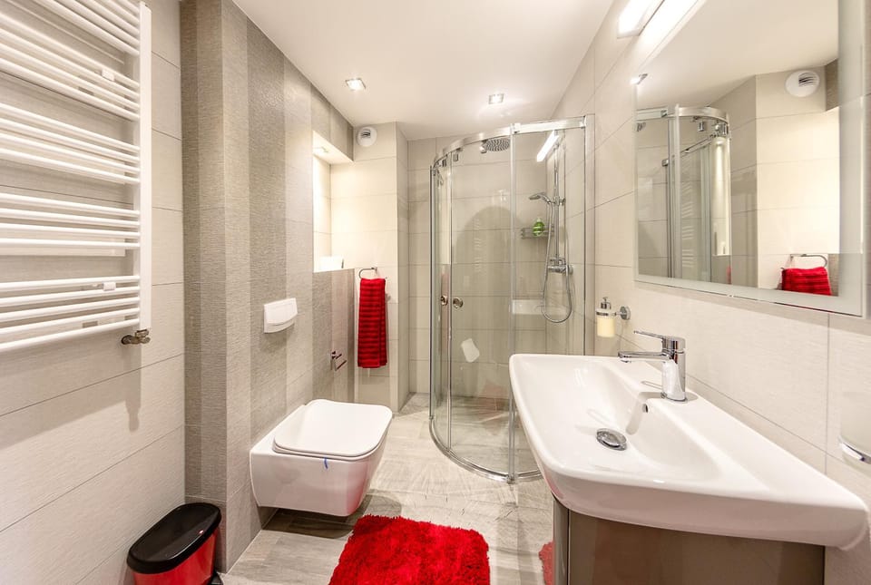 Shower, Bathroom