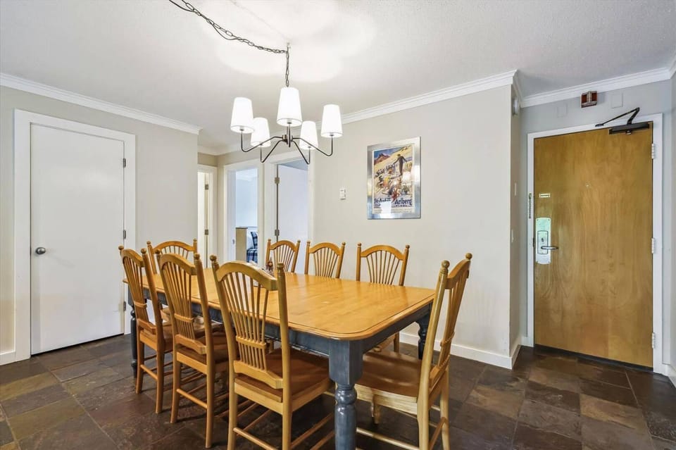 Whiffletree Condo Unit D8 House in Mendon