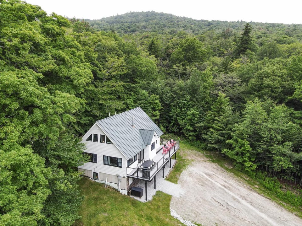 Property building, Bird's eye view