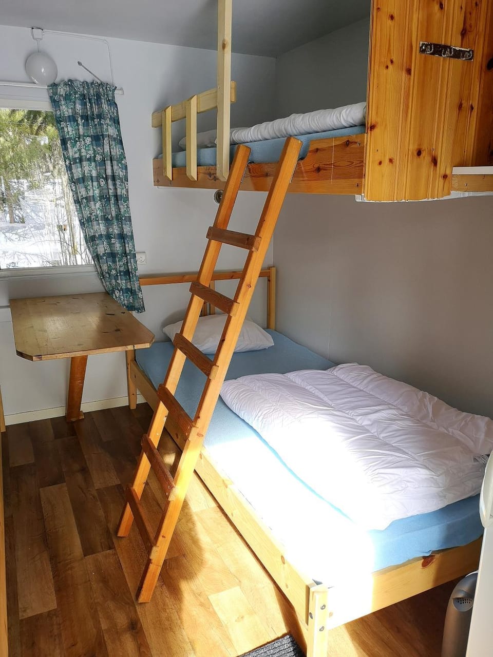 bunk bed