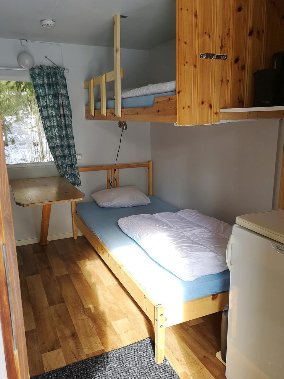 Photo of the whole room, bunk bed