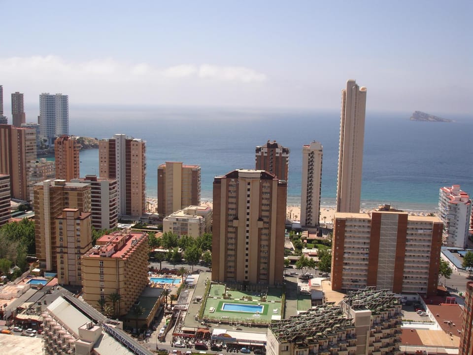 City view, Sea view