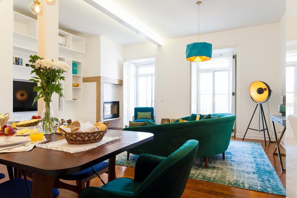 Living room, Dining area
