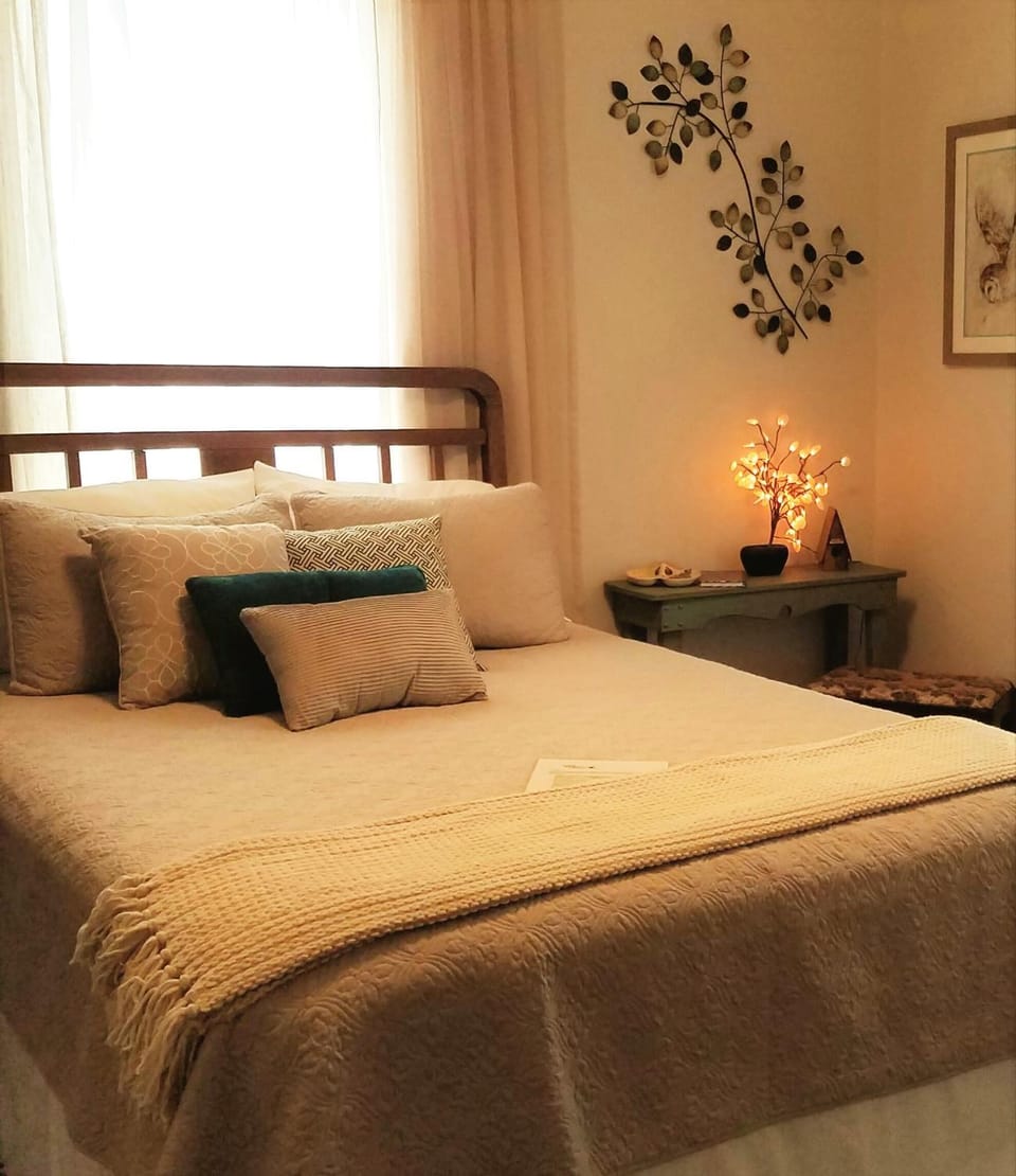 Bed, Food and drinks, Other