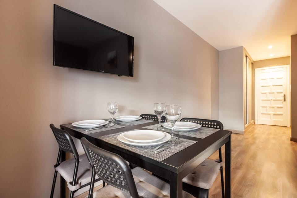 Activities, Balcony/Terrace, Food and drinks