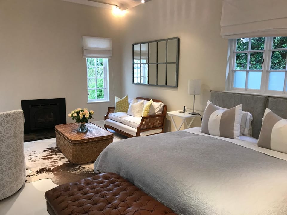 Living room, Photo of the whole room