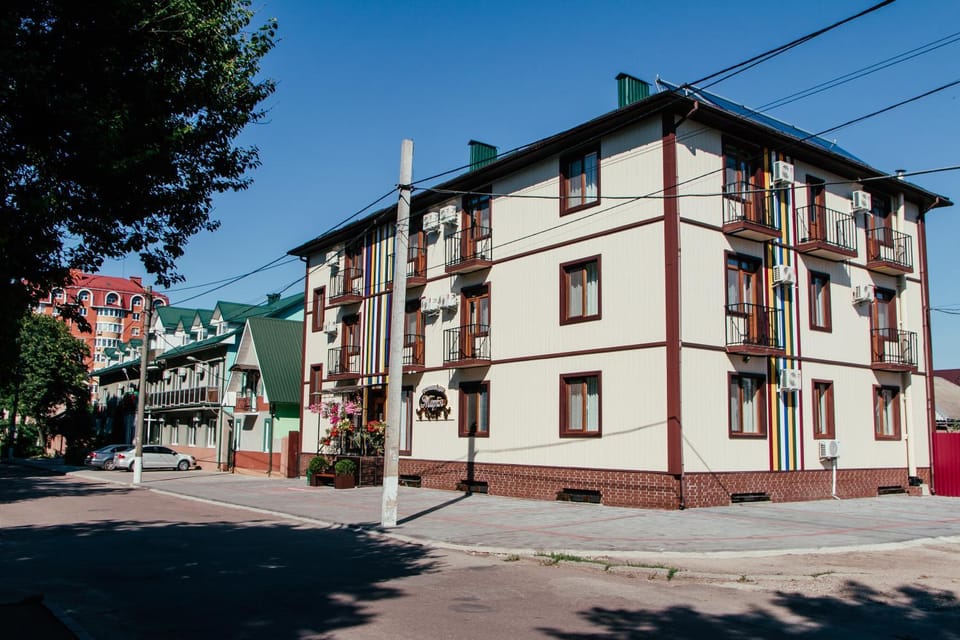 Property building, Street view