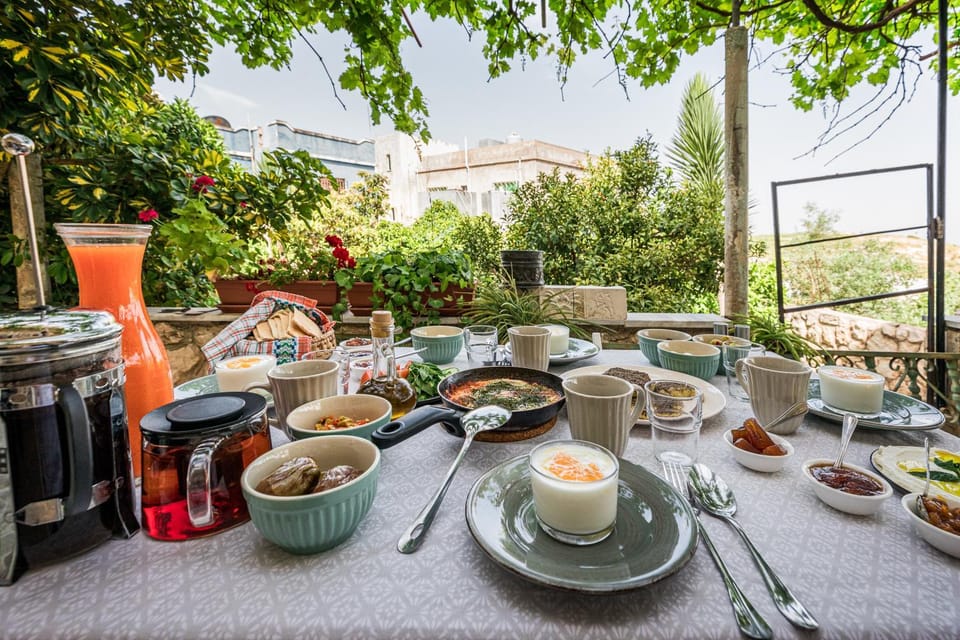 Patio, Dining area, Breakfast
