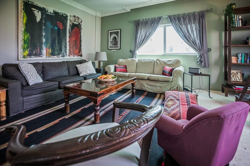 Living room, Seating area