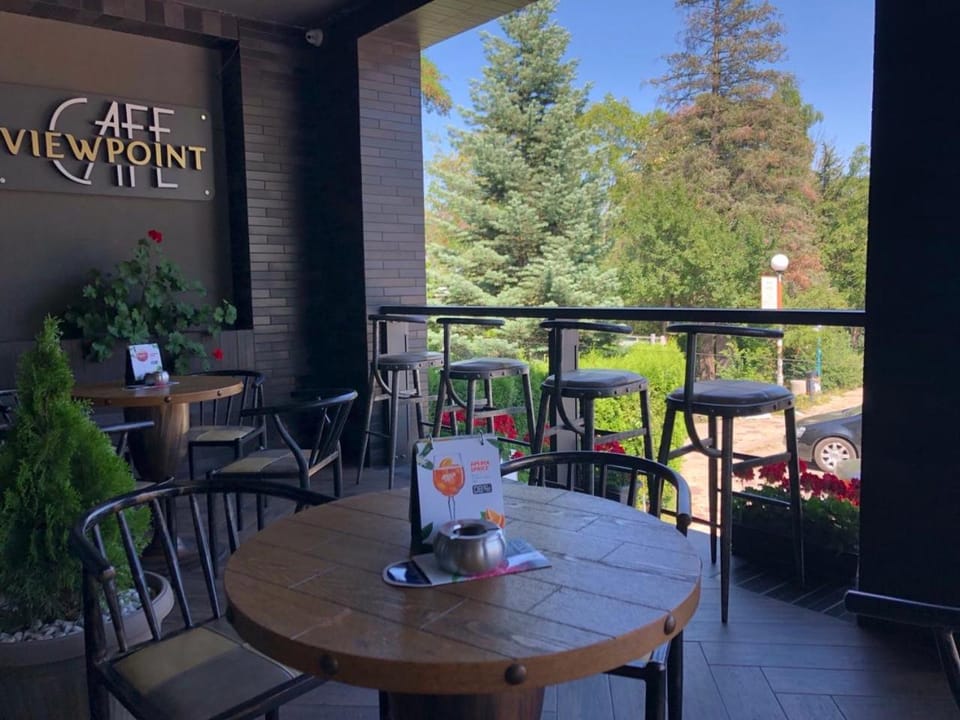 Day, View (from property/room), Lounge or bar, Dining area