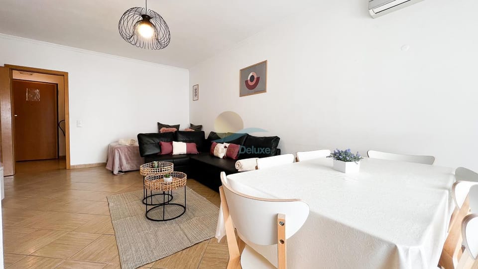 Living room, Seating area, air conditioner