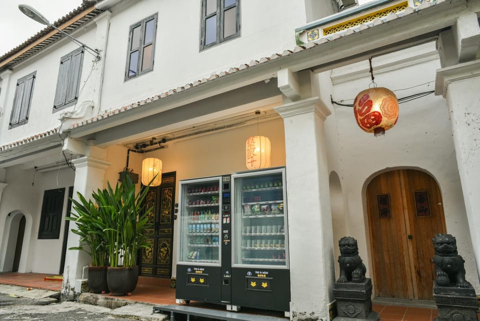 Property building, Facade/entrance