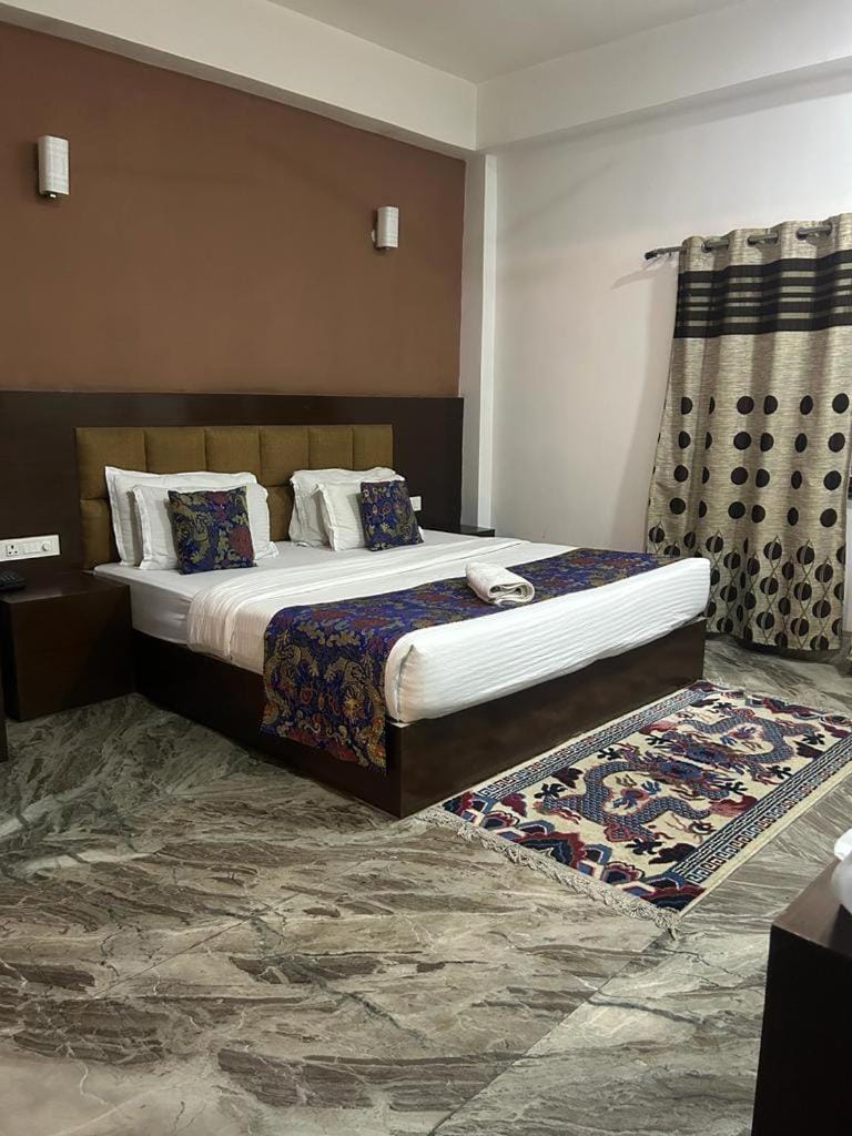 Twin Spring Hotel in India