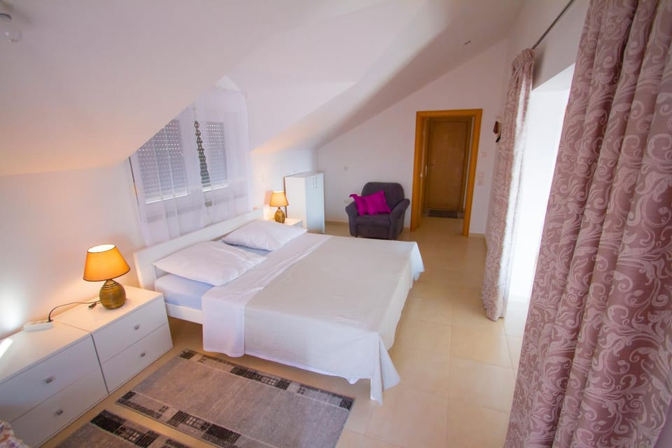 Apartments Mila Apartment in Šibenik-Knin County, Croatia