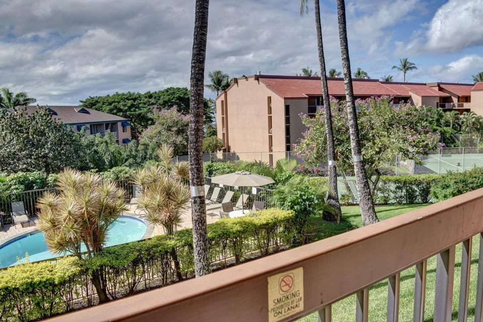 Balcony/Terrace, Pool view