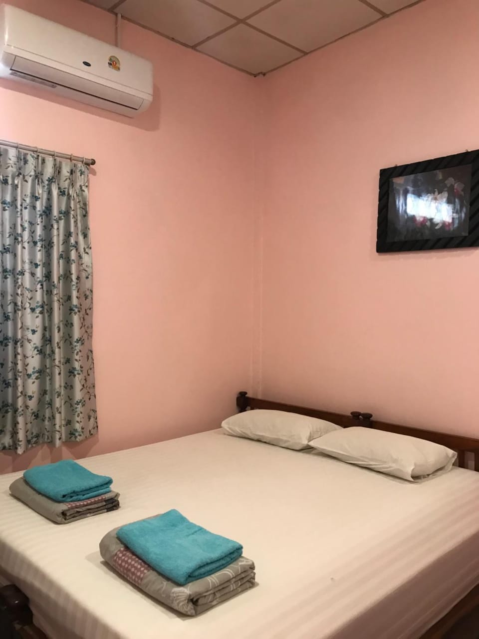Vitoonguesthouse2fanrooms & Aircondition Bed and Breakfast in Thailand